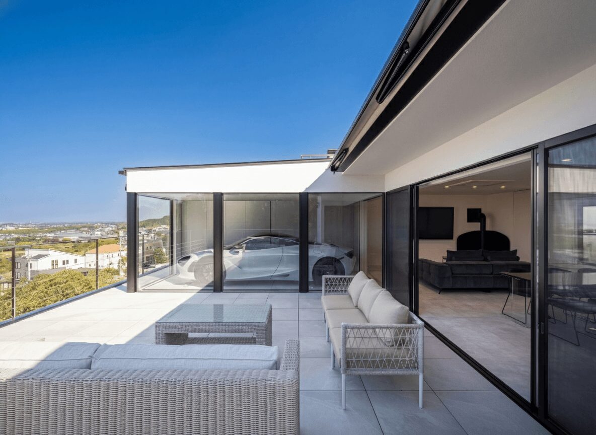 眺望と愛車が主役になるガレージハウス